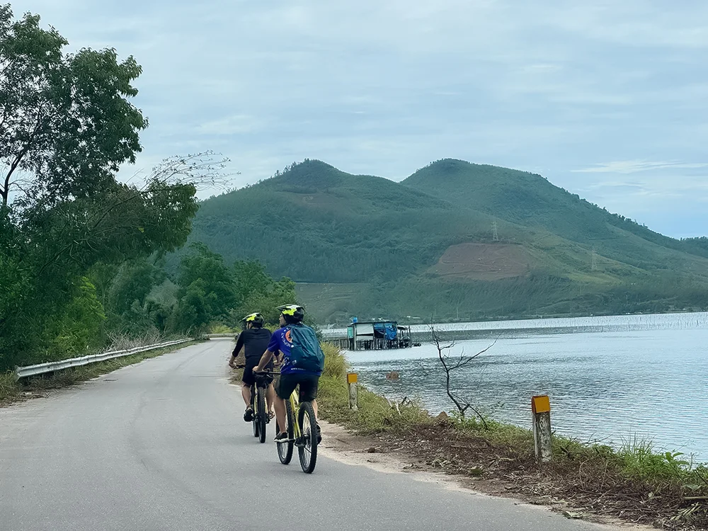 Hai Van Pass Cycling Tour